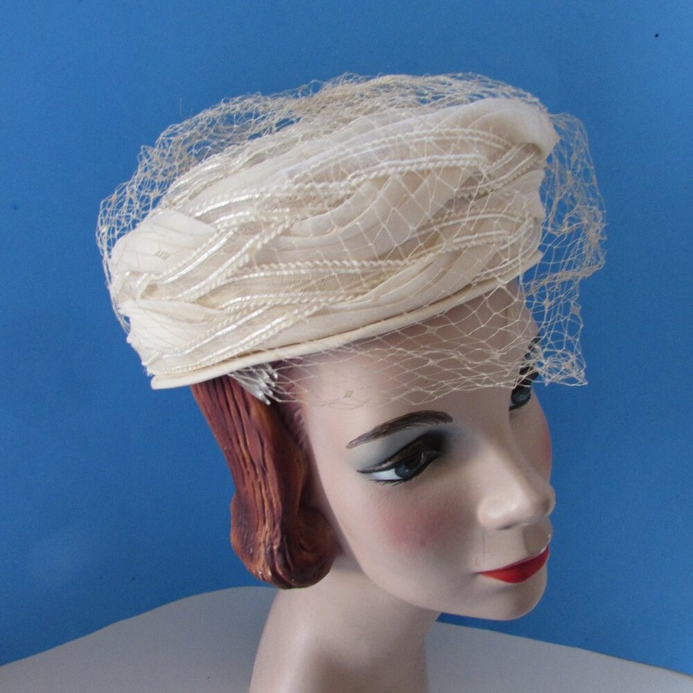 Vintage Modern Miss Mid Century Breton Style Hat in Cream Tone Plaited Chiffon